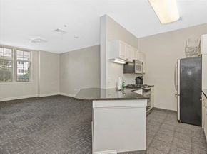 501 Commerce Dr 2204, Braintree MA 02184