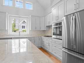 10 Deerpath Lane 10, Reading MA 01867