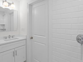 10 Deerpath Lane 10, Reading MA 01867