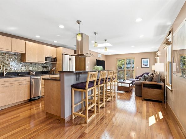 419 E 3rd St, Boston MA 02127