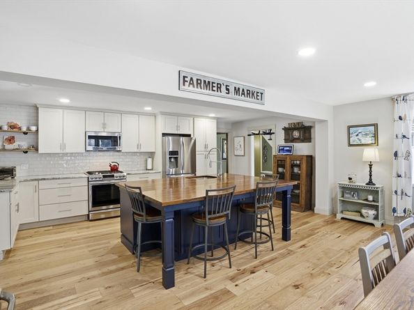 11 Graniteville Rd, Westford MA 01886