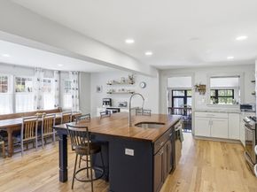 11 Graniteville Rd, Westford MA 01886