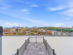 157 Chestnut St 203, Chelsea MA 02150