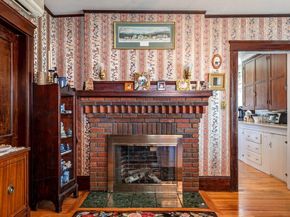 1066 Pleasant Street, Worcester MA 01602