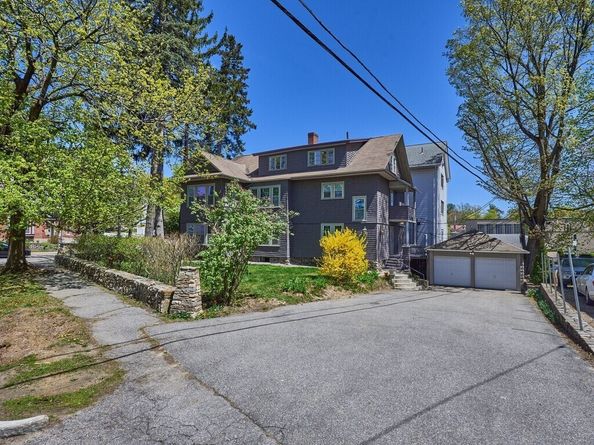 1066 Pleasant Street, Worcester MA 01602