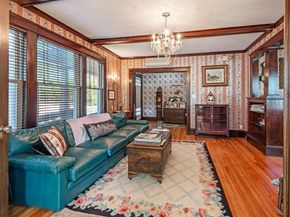 1066 Pleasant Street, Worcester MA 01602