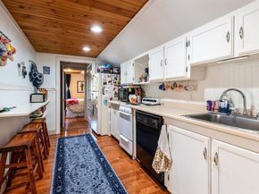 1066 Pleasant Street, Worcester MA 01602