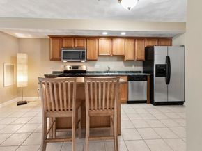18 Dale Street 9 D, Andover MA 01810