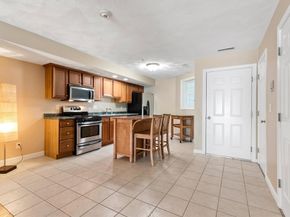 18 Dale Street 9 D, Andover MA 01810