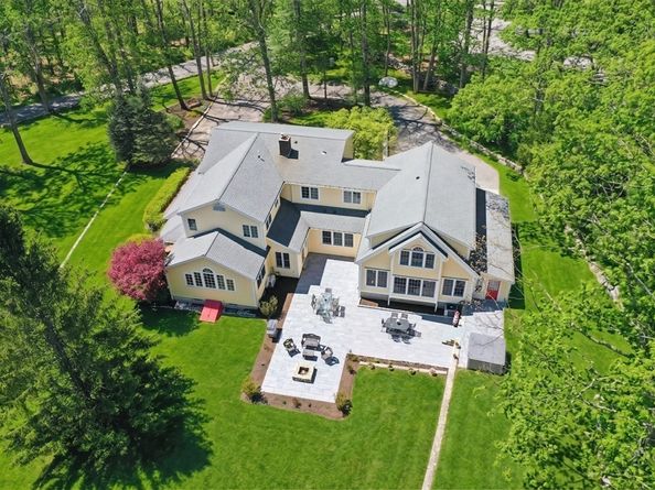 457 Hanlon Road, Holliston MA 01746