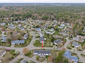 6802 Oak Point Drive, Middleboro MA 02346