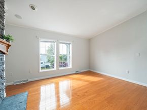 6802 Oak Point Drive, Middleboro MA 02346