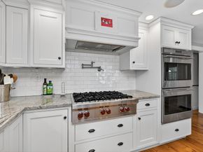 29 Pleasant St, Hingham MA 02043