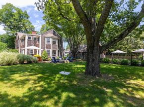 29 Pleasant St, Hingham MA 02043