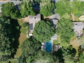 29 Pleasant St, Hingham MA 02043