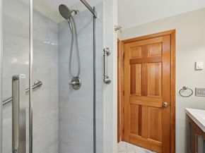 25 Elm Ct, Millbury MA 01527