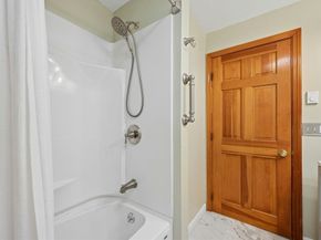 25 Elm Ct, Millbury MA 01527