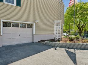25 Elm Ct, Millbury MA 01527