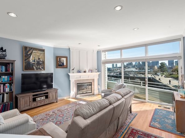 65 Constellation Wharf 65, Boston MA 02129