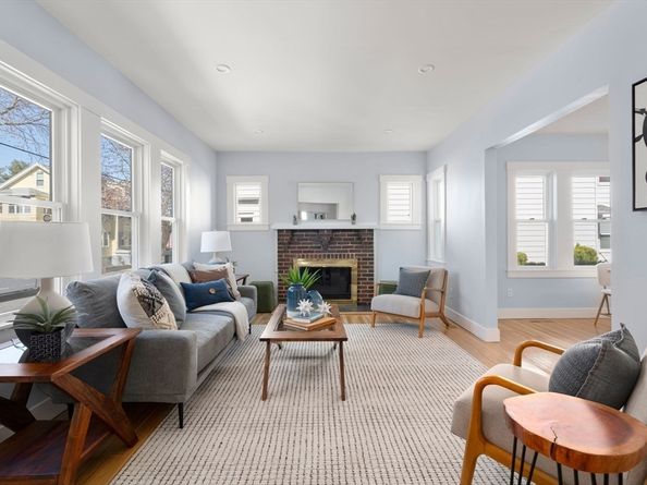16-18 Walnut St, Belmont MA 02478