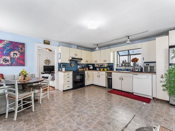 491 Webster St, Rockland MA 02370