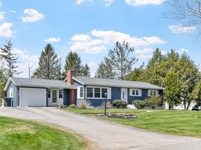 8 Burtenmare Circle, Paxton MA 01612