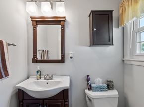 8 Burtenmare Circle, Paxton MA 01612