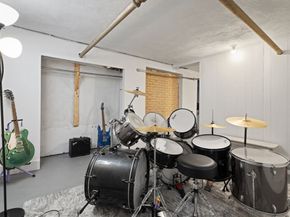 64 Gayland Rd, Needham MA 02492