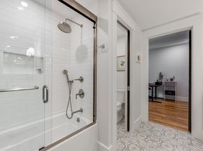 799 E 3rd St 2, Boston MA 02127