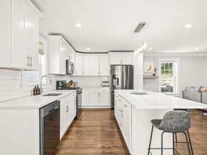 360 Lynn St, Malden MA 02148