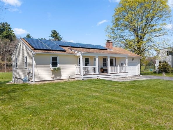 256 Bolton Rd, Lancaster MA 01523