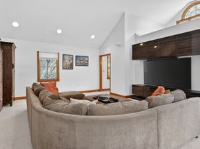 15 Bullard St, Holliston MA 01746