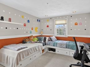 15 Bullard St, Holliston MA 01746