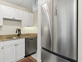 65 Glen Rd H1, Brookline MA 02445