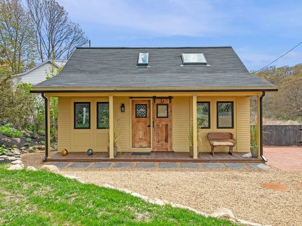 338 Granite St, Rockport MA 01966