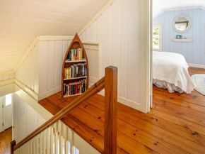 12 Noyes Ave, Mattapoisett MA 02739