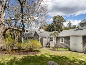 12 Noyes Ave, Mattapoisett MA 02739