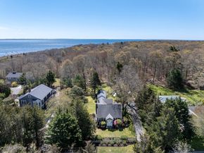 12 Noyes Ave, Mattapoisett MA 02739