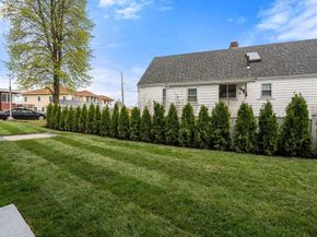 11 Billow Ave 11, Revere MA 02151