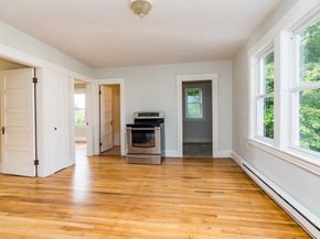 133 Baker St, Gardner MA 01440