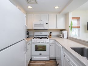 24 School St. A, Hull MA 02045
