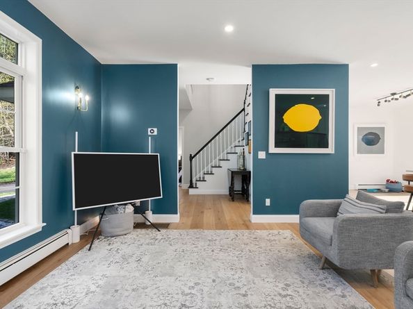 70 Indian Pond Rd, Kingston MA 02364