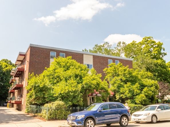 804 Centre Street 208, Boston MA 02130