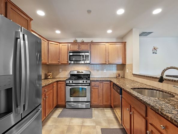 120 Wyllis Ave 315, Everett MA 02149