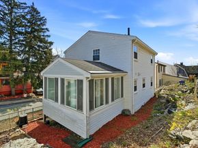 50 Earl St, Malden MA 02148