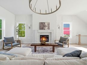 16 Hillside Park, Melrose MA 02176