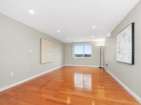 8 Ninth 707, Medford MA 02155