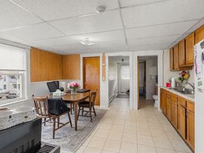 45 Laurel St, Leominster MA 01453