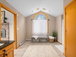 173 Central St, Boylston MA 01505