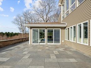 173 Central St, Boylston MA 01505